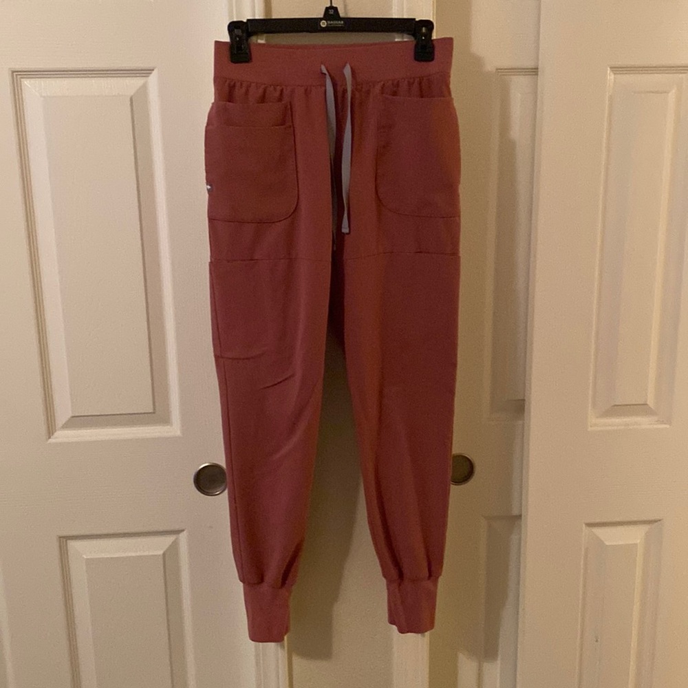 Figs joggers XS chalk pink